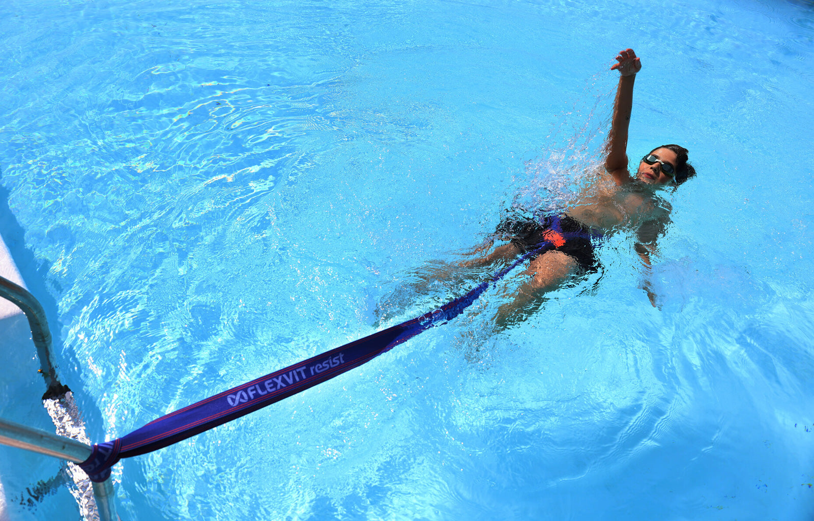 schwimmen-schulter-training-gelenk-flexvit