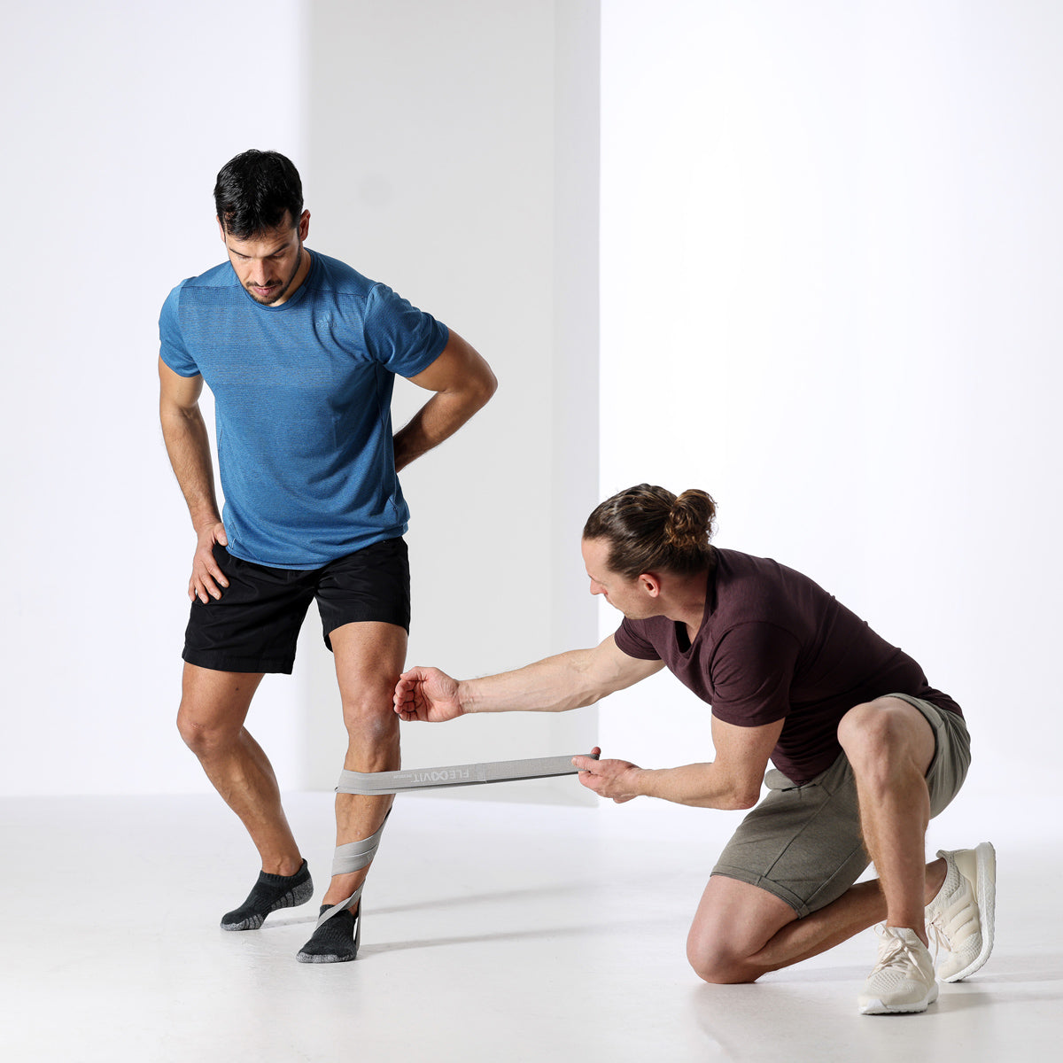 flexvit-therapie-mit-trainingsbaendern